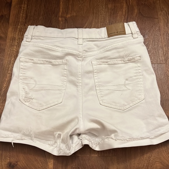 -lightly worn - Picture 2 of 2